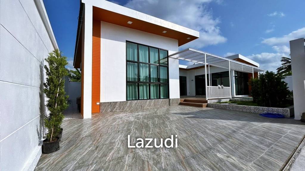 3 bedrooms Cafe / restaurant in Bang Sare, Thailand No. 15334