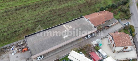 Lagerhaus in Calcinato, Italy 1107m², Nr. 110007 23
