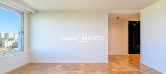 2 bedrooms Apartment in Porto, Portugal No. 39411 7