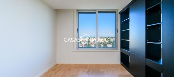 2 bedrooms Apartment in Porto, Portugal No. 39411 5