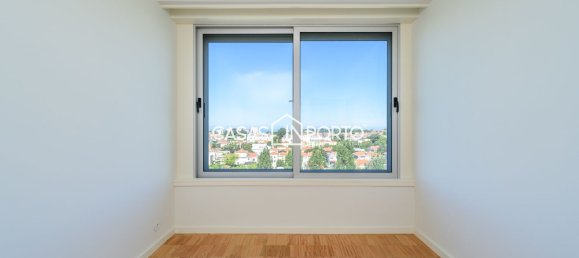 2 bedrooms Apartment in Porto, Portugal No. 39411 12