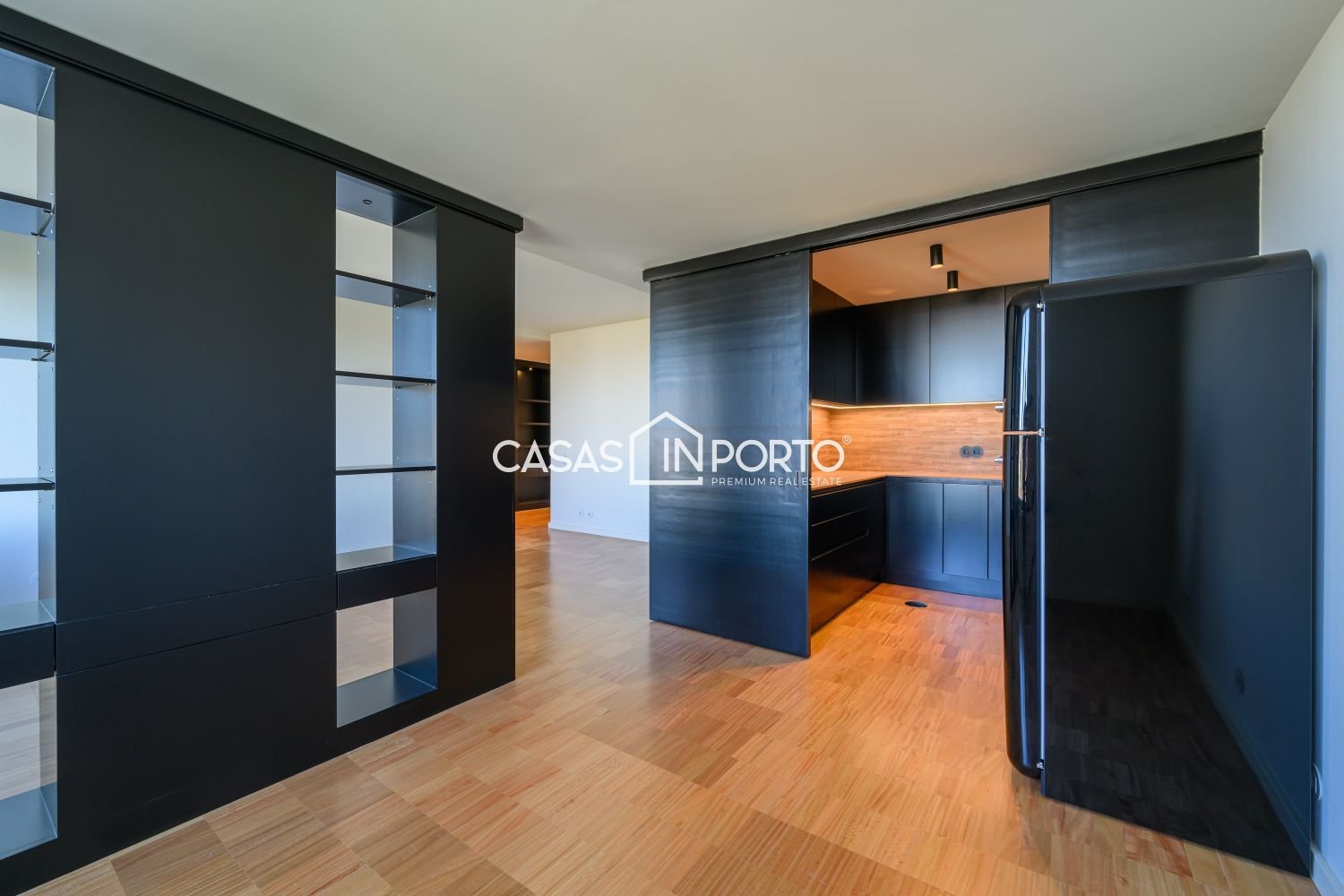 2 bedrooms Apartment in Porto, Portugal No. 39411