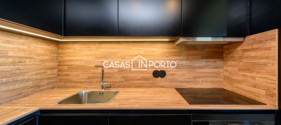 2 bedrooms Apartment in Porto, Portugal No. 39411 3