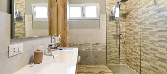 3 bedrooms Apartment in San Donato Milanese, Italy No. 361780 22