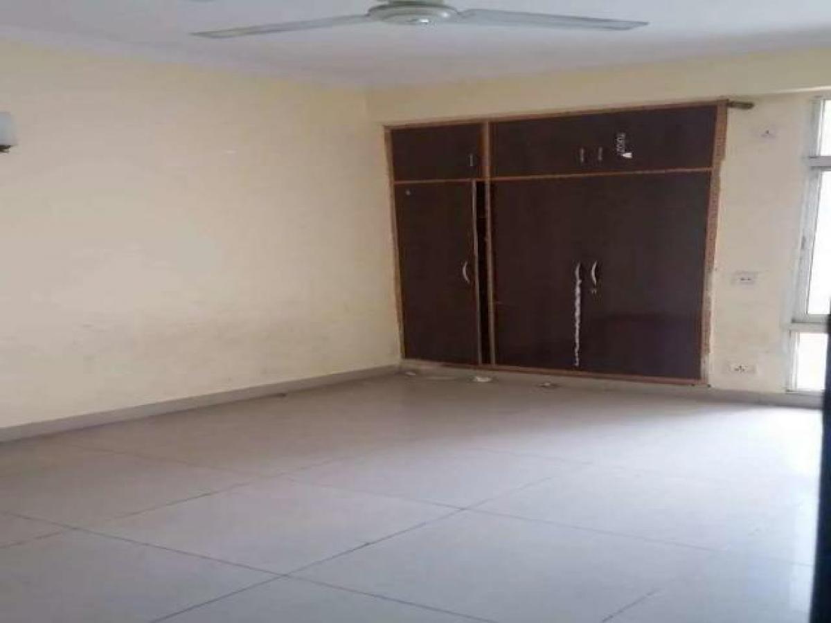 3 Schlafzimmer Haus in Ghaziabad, India, Nr. 25435