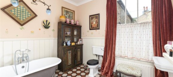 4 bedrooms House in London, United Kingdom No. 5206 14