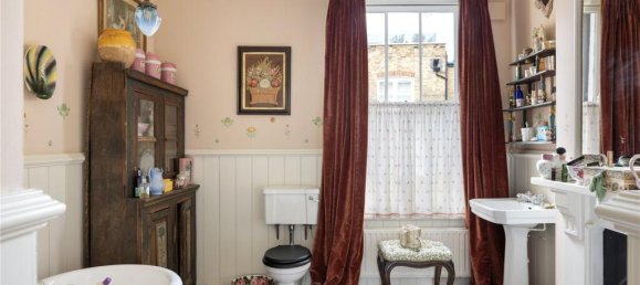 4 bedrooms House in London, United Kingdom No. 5206 16