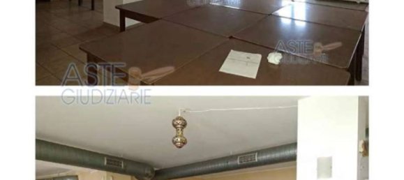 1 room Commercial property in Gavirate, Italy No. 99550 4