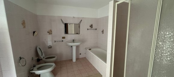4 rooms Apartment in Casalbuttano ed Uniti, Italy No. 309424 15