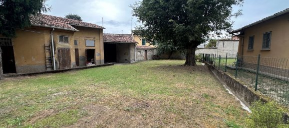 4 rooms Apartment in Casalbuttano ed Uniti, Italy No. 309424 18