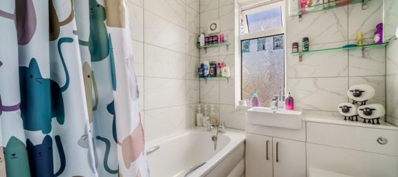 2 Schlafzimmer Haus in Feltham, United Kingdom, Nr. 9811 17