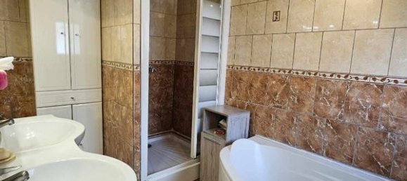 6 rooms House in Avesnelles, France No. 74041 14