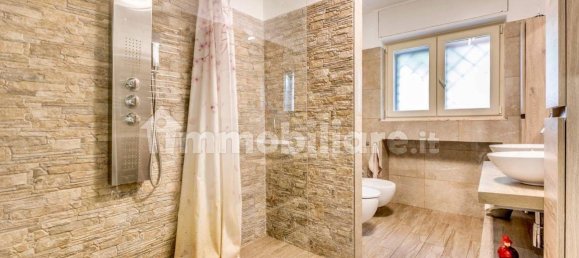 1 bedroom Apartment in Rome, Italy No. 333576 17