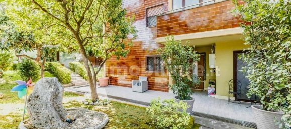 1 bedroom Apartment in Rome, Italy No. 333576 8