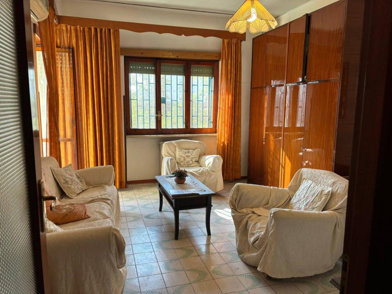 6-Zimmer Wohnung in Casalnuovo di Napoli, Italy, Nr. 162789