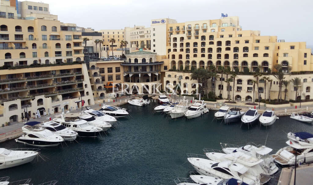 3 bedrooms Apartment in Saint Julian's, Malta No. 6467