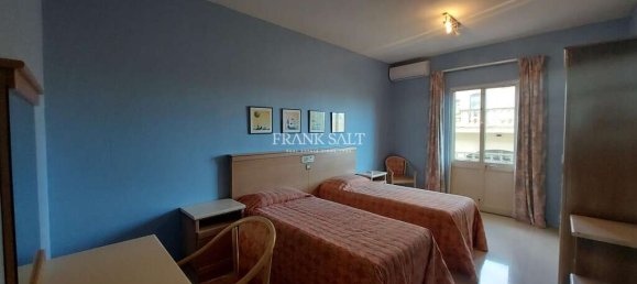 2 bedrooms Penthouse in Nadur, Malta No. 5825 8