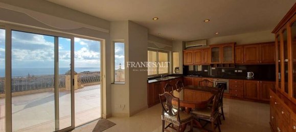 2 bedrooms Penthouse in Nadur, Malta No. 5825 4