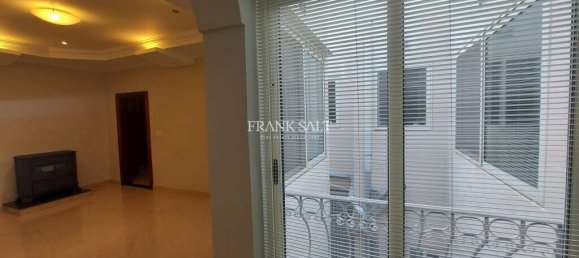 2 bedrooms Penthouse in Nadur, Malta No. 5825 5