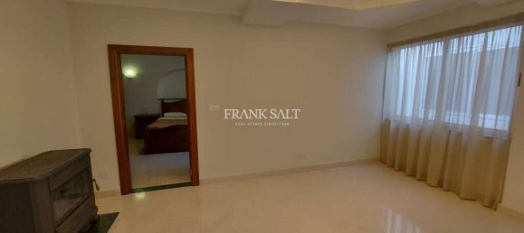 2 bedrooms Penthouse in Nadur, Malta No. 5825 13