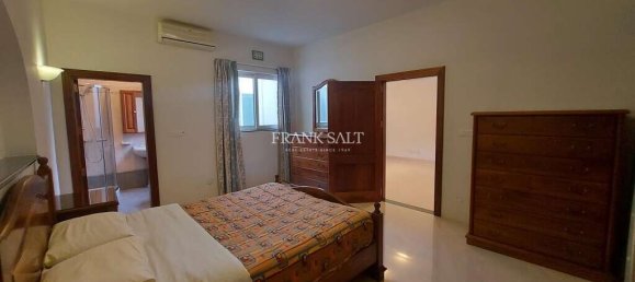 2 bedrooms Penthouse in Nadur, Malta No. 5825 7