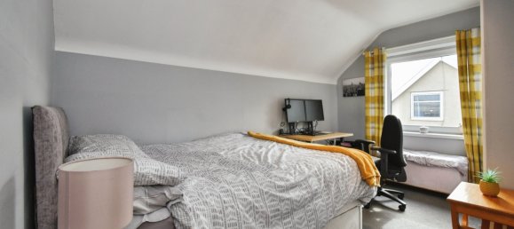  House in Aberdare, United Kingdom No. 1952 9