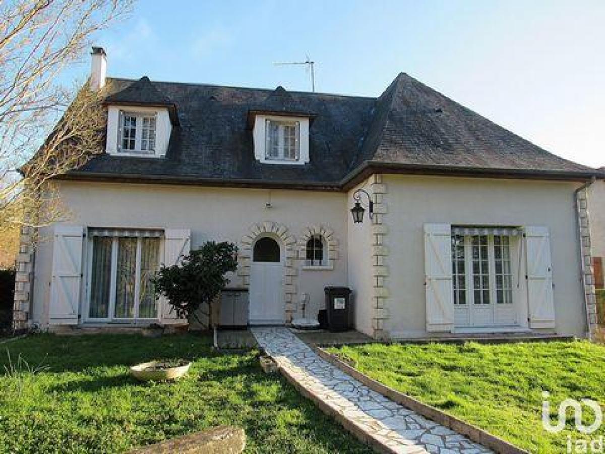 4 chambres Maison à Vierzon, France No. 8822