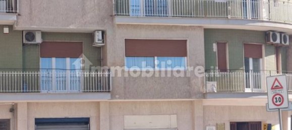 2 rooms Commercial property in Taranto, Italy No. 235080 2