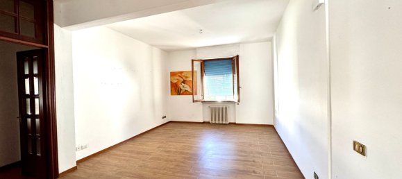 4 rooms Apartment in Castelfiorentino, Italy No. 291034 15