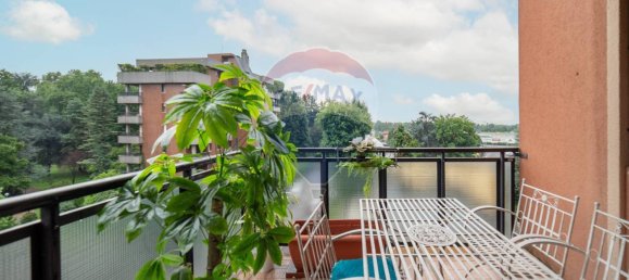 3 bedrooms Apartment in Monza, Italy No. 349812 8