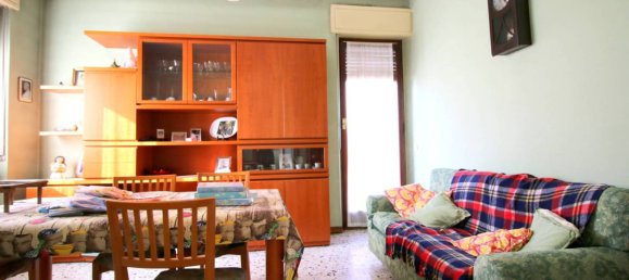 2 bedrooms Apartment in Caronno Pertusella, Italy No. 322213 6