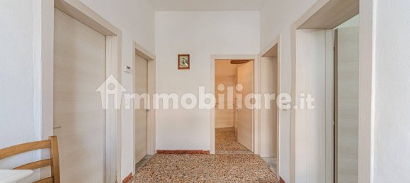 2 Schlafzimmer Wohnung in Pistoia, Italy, Nr. 355288 14