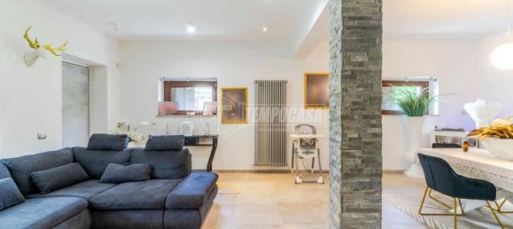 5 rooms Apartment in Morrovalle, Italy No. 61922 26