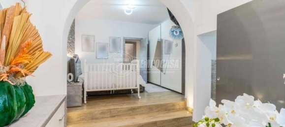 5 rooms Apartment in Morrovalle, Italy No. 61922 5