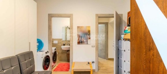 5 rooms Apartment in Morrovalle, Italy No. 61922 14