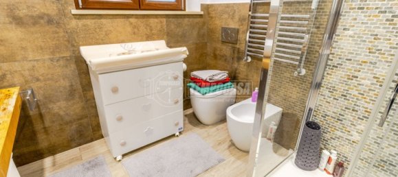 5 rooms Apartment in Morrovalle, Italy No. 61922 38