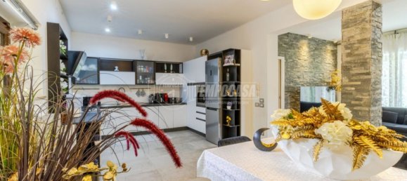 5 rooms Apartment in Morrovalle, Italy No. 61922 30