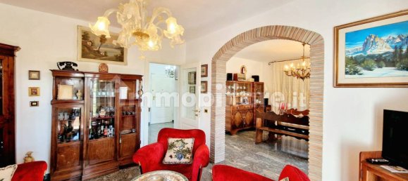 2 bedrooms Apartment in Ravenna, Italy No. 311748 4