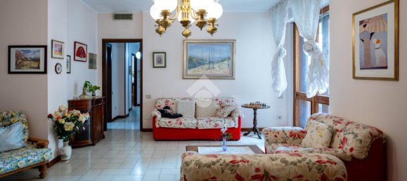 4 rooms Apartment in Cagliari, Italy No. 38757 2