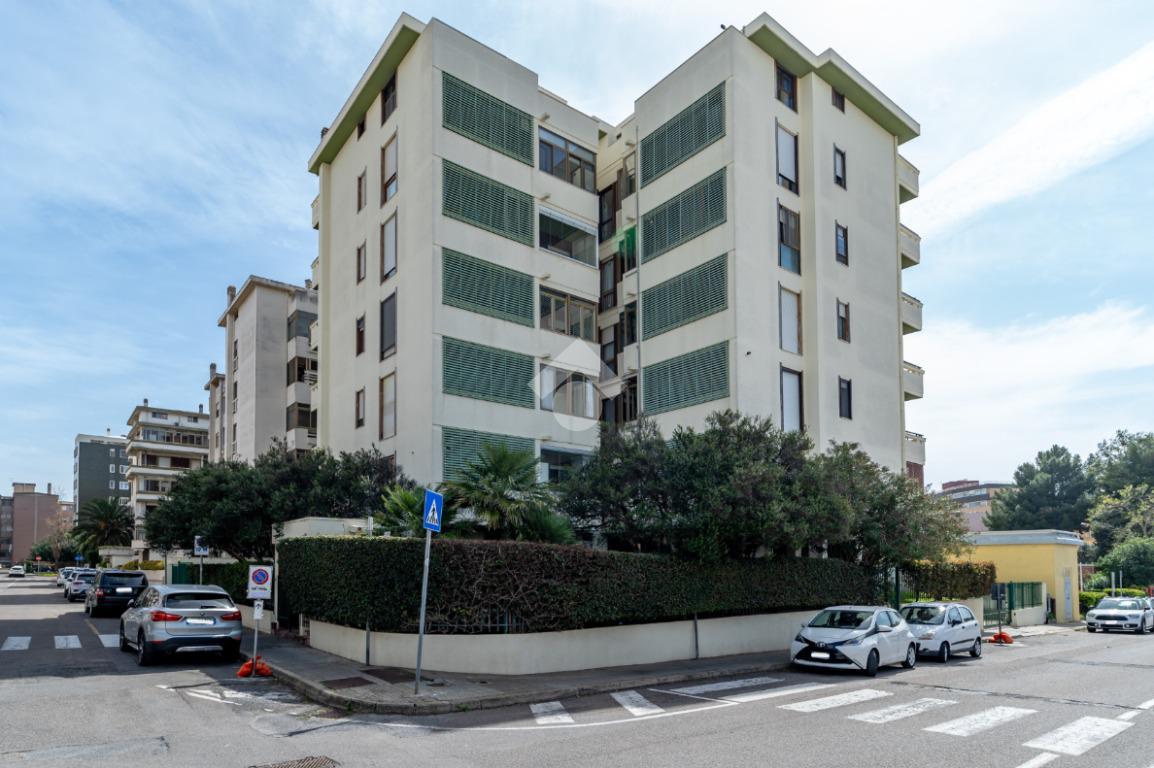 4 rooms Apartment in Cagliari, Italy No. 38757