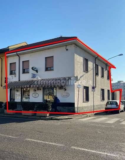 Квартира с 4 комнатами в Маджента, Италия № 276235