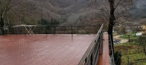 12غرفة منزل في Castel Focognano, Italy رقم 128118 24
