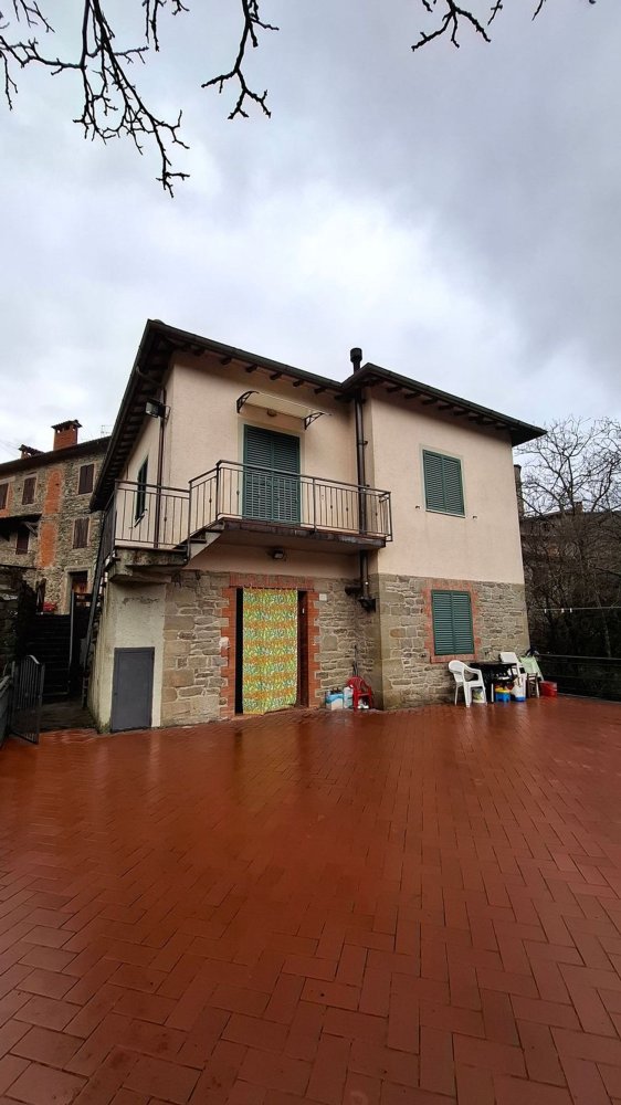 12غرفة منزل في Castel Focognano, Italy رقم 128118