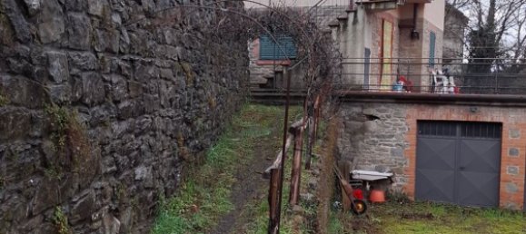 12غرفة منزل في Castel Focognano, Italy رقم 128118 11