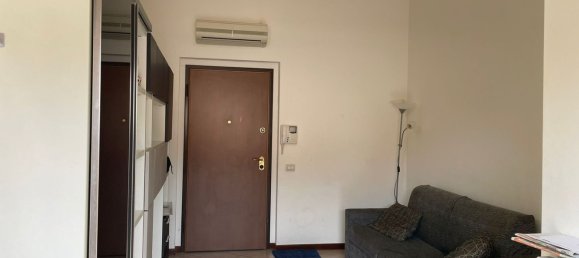 2 bedrooms Apartment in Bareggio, Italy No. 318522 3