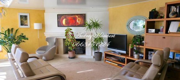 5 bedrooms Villa in Pierrevert, France No. 191115 4