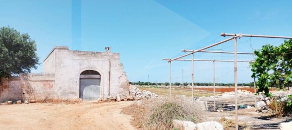 1-salle Entrepôt à Monopoli, Italy No. 32409 2