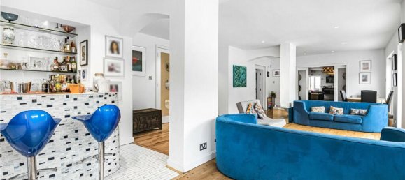 8 bedrooms House in London, United Kingdom No. 6583 7