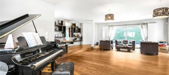 8 bedrooms House in London, United Kingdom No. 6583 11