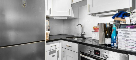 8 bedrooms House in London, United Kingdom No. 6583 17